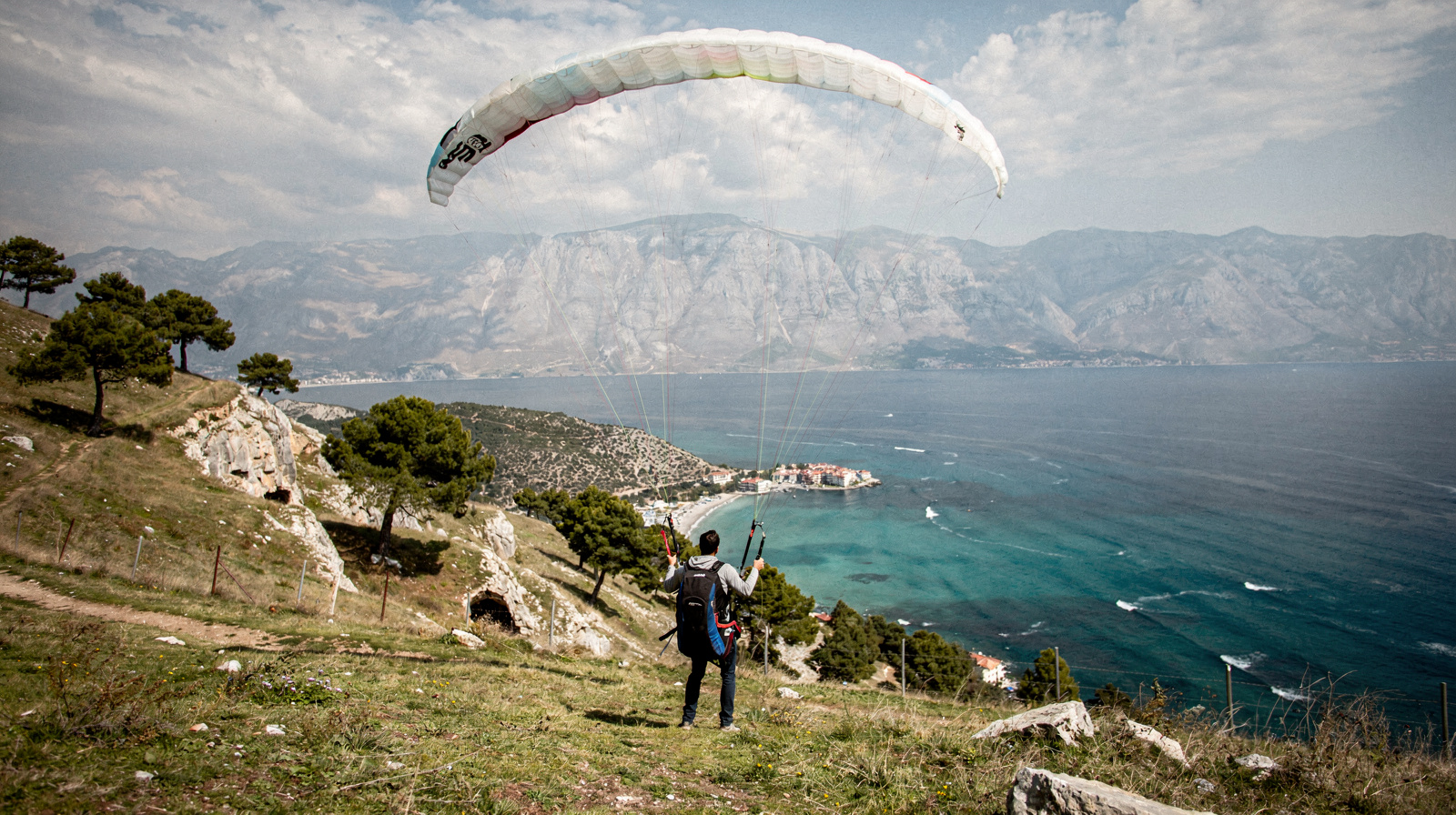 Paragliding, Balloons and Scenic Flights