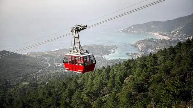 Antalya Cable Car vs. Hiking: Which Way Up?