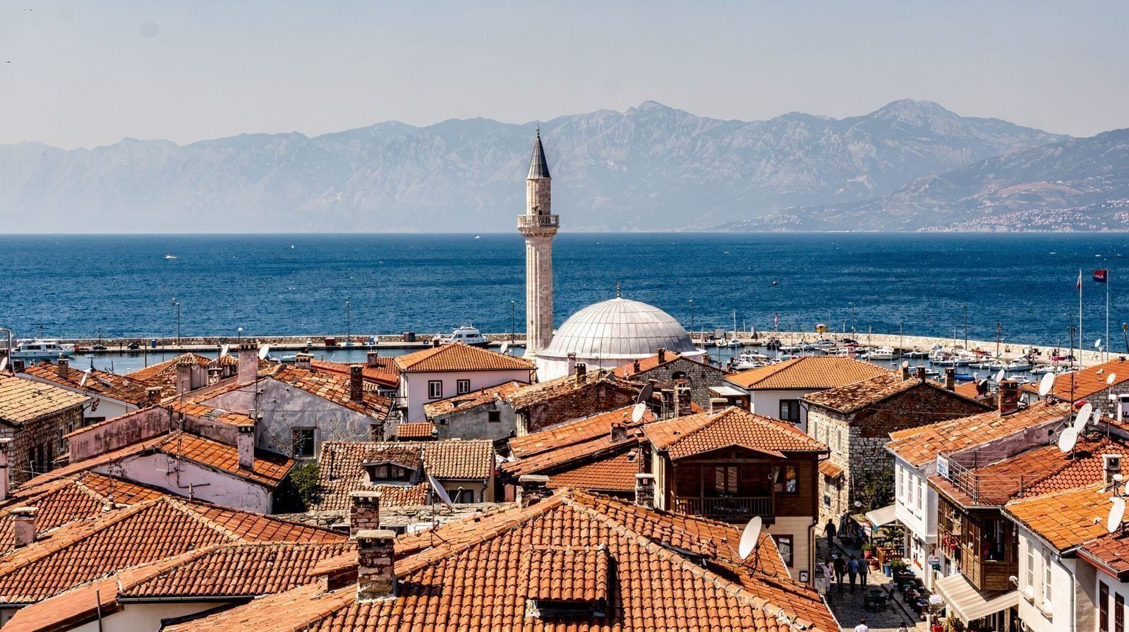 Antalya First-Time Planning Guide: Where to Base Yourself