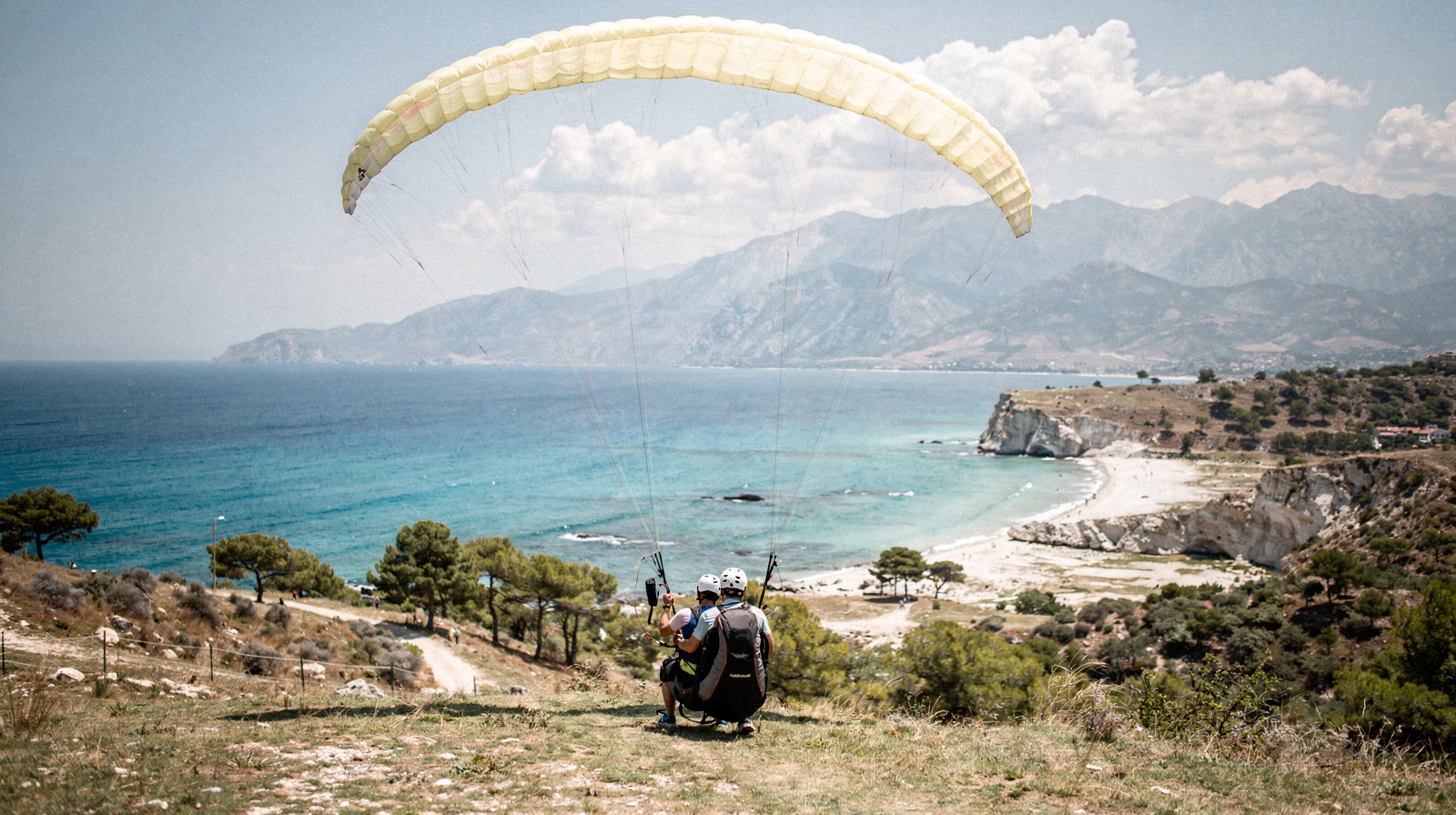 Paragliding Near Antalya: What to Expect Before You Book