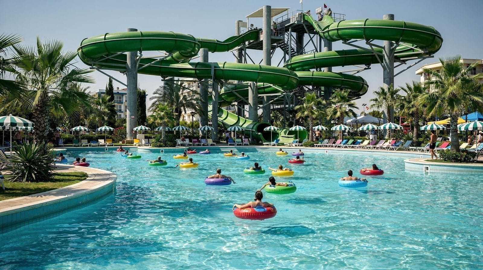Antalya Shows and Parks: Which One Fits Your Trip