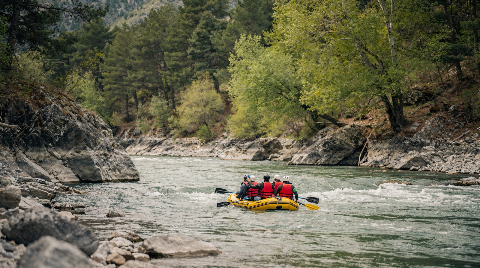 Rafting vs Canyoning Near Belek: Which One Fits Your Group