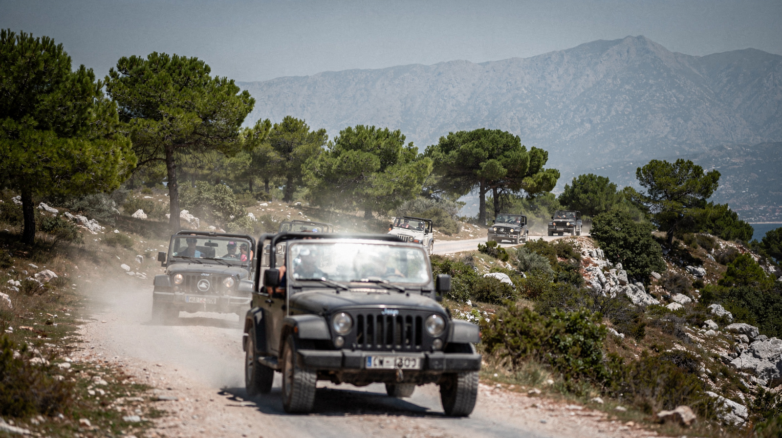 Side Jeep Safaris: What to Expect and How to Choose One